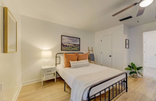 Quaint 1 BR Apt | Mins from ZOO, USC & FT Jackson