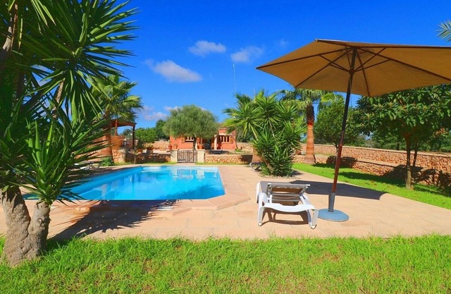 Quaint One Storey Finca with Private Pool in a Peaceful Countryside Location near to Campos!