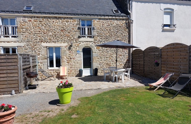 Quality cottage in an old farmhouse