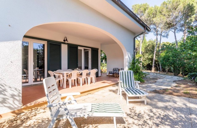 Quercianella Lovely Villa near the Sea W/Parking!