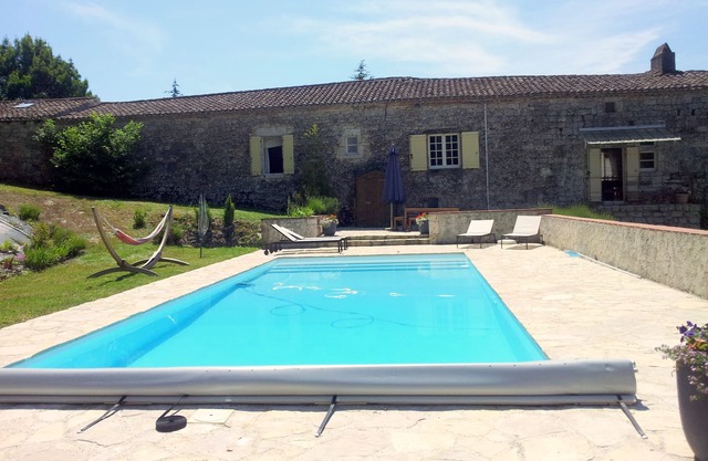 Quercy stone house with private pool