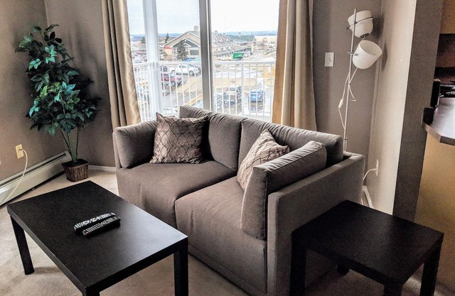 Quiet 2BR2Bath Condo Stony Plain Close to Westview Hospital w/ U/G Parking