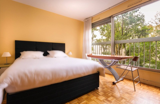 quiet and comfortable studio steps away from le marais