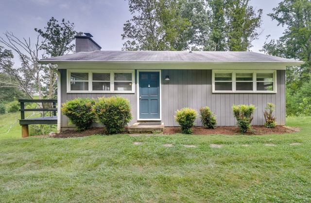 Quiet Charlottesville Hideaway in Baileys Retreat!