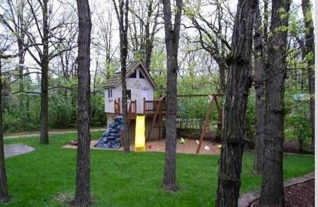 Quiet Country Living Convenient City Amenities