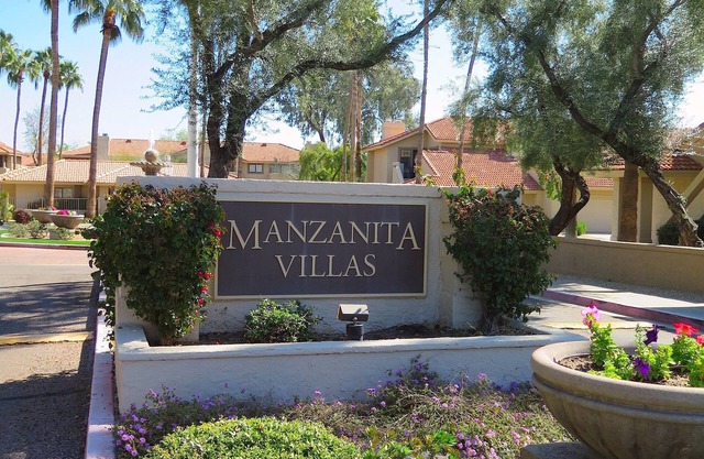Quiet flat in the heart of Scottsdale - Palm Trees and TPC