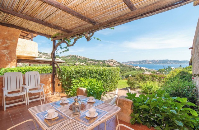 Quiet Holiday Apartment with Terrace with Sea View; Parking Available; Pets Allowed