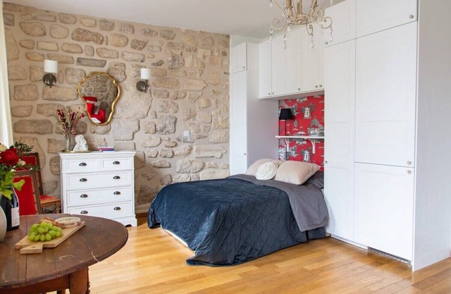 Quiet Isle Saint Louis Studio - Perfect Paris base