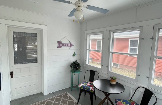Quiet Village Getaway/Private 3-bdrm home in the heart of Cape Vincent