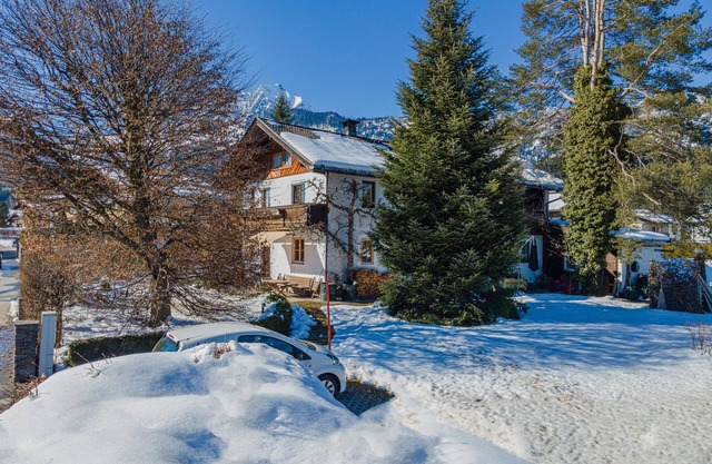 Quietly located holiday home with a garden