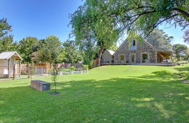 Quigtoo Cottage - Beautiful 4BR Stone Cottage l WiFi l Bath l Garden