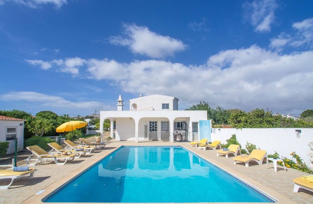 Quinta Girassol by Interhome