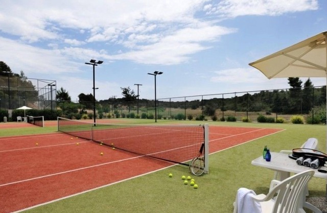R 1191 Hotel Grace - Double Room with Sea View, Indoor Children's Playground & Tennis Court