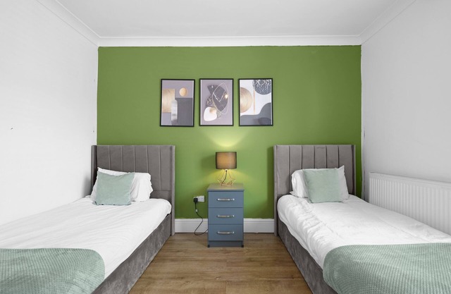 Radford 3 Bedroom and 1 Bathroom House