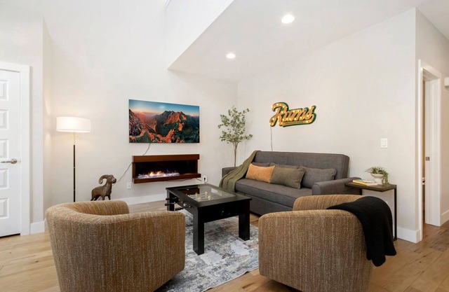 Ram’s Roost | Rooftop Hot Tub, Patio & Family Fun