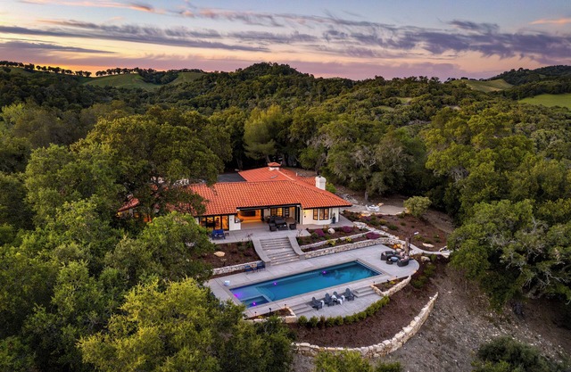 Rancho Robles by AvantStay | ☀️🍷 Vineyard Villa w/Views, Pool & Privacy