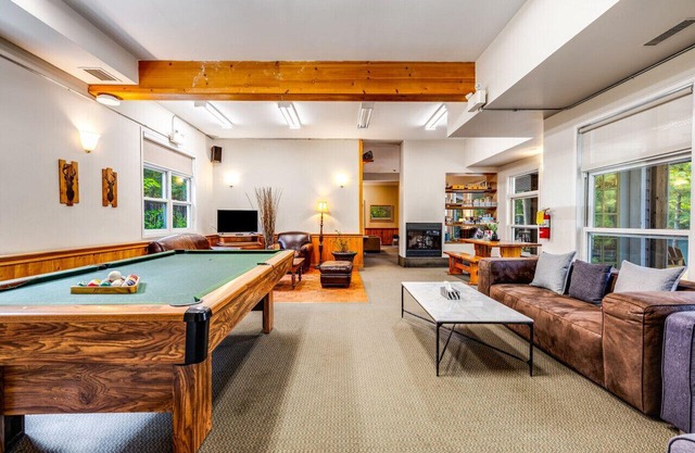 Rare Muskoka cottage on waterfront - Westview