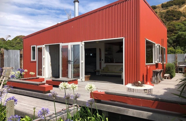 Red House, Mangamaunu