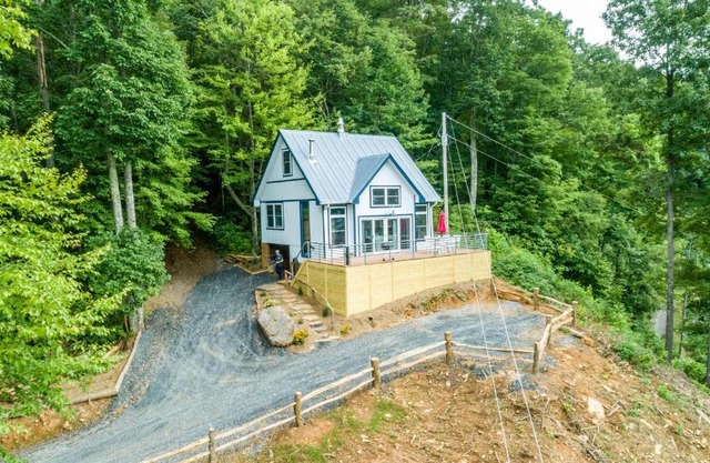 Redstone Guest House