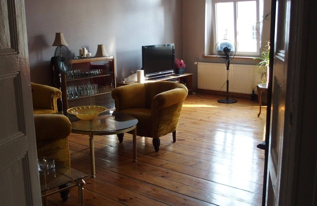 Refined flat 150m2 in Central Poznan on trendy Jezyce district