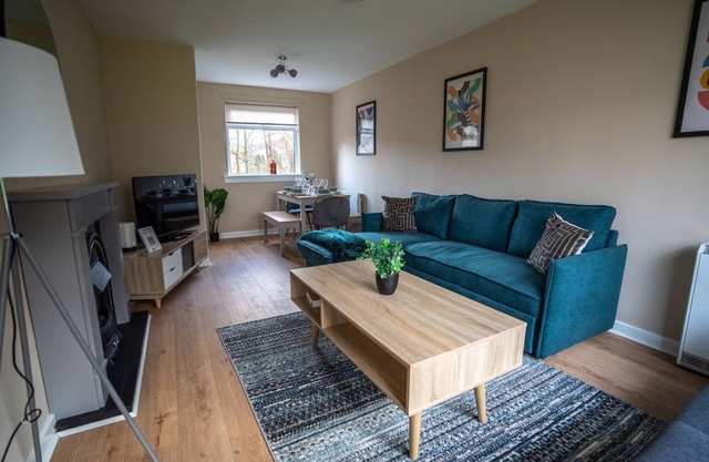 Refreshing Modern Apartment in Grangemouth