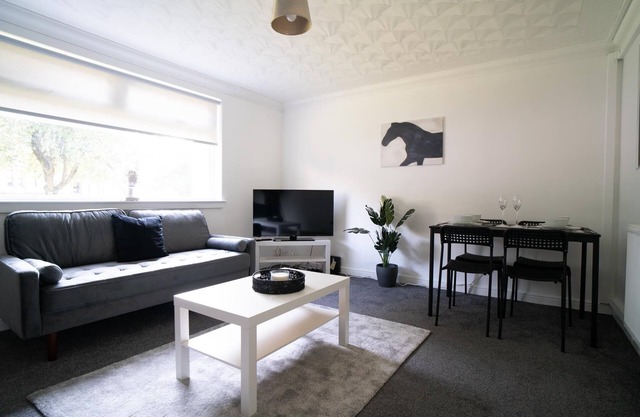 Refreshing Modern Apartment in North Lanarkshire