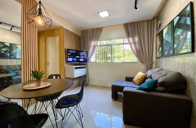 Refurbished apartment, fully furnished, excellent location.