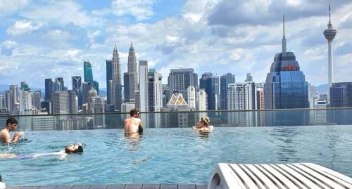 Regalia Suites KLCC View Rooftop Infinity Pool by SHI