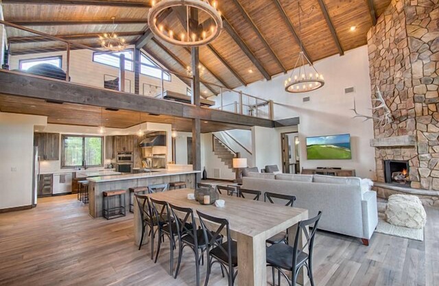 RELAX IN LUXURY. "Retreat at Whispering Pines" In Sought After Torreon!