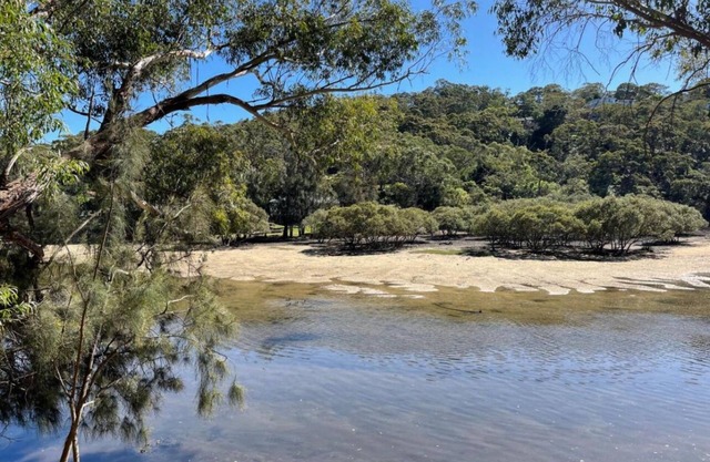 Relax in the sounds of nature. Bush walks nearby and city life at your doorstep.