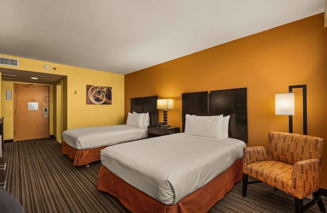Relaxation Heaven | 2 Double Beds Standard Room with Swimming Pool