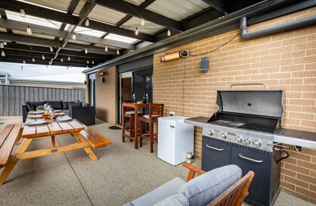Relaxing Coastal Charm Retreatn