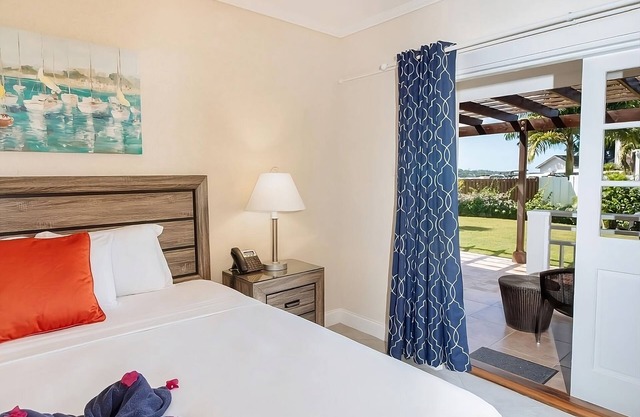 Relaxing Garden Bungalow Escape | Outdoor Pool + Free Parking, Scenic Views!