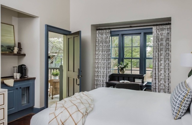 Relaxing Stay with Golf, Spa, and Outdoor Pool! Pets Allowed!