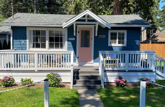 Remodeled 1930 Birch Bay Cottage Close to Beach