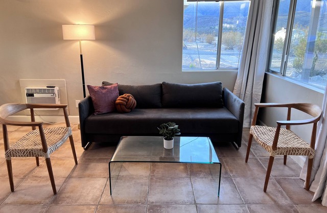 Remodeled Borrego 1 bed/1 ba
