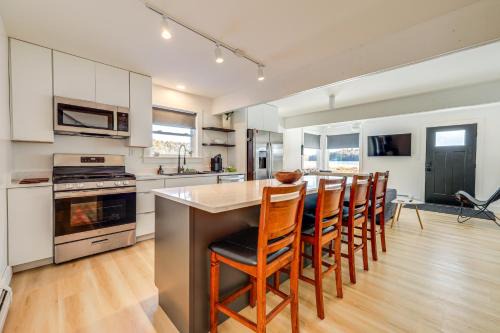 Remodeled Home with River Views in Frankfort!
