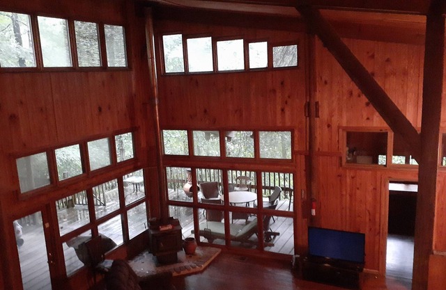 Remote 5 Bedroom Cabin with Pool on 45 Acres