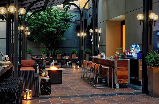 Renaissance Asheville Downtown Hotel