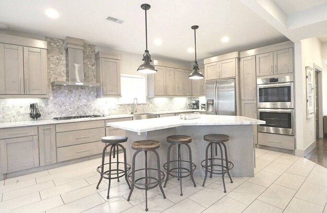 Renovated 4 Bedroom, 3 Bath Private Home Fully-furnished near MDA, TMC, Galleria