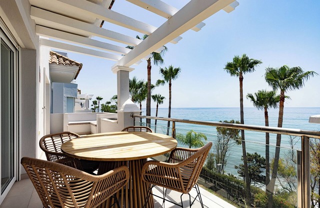 Renovated apartment Belisimo: with balcony and sea view
