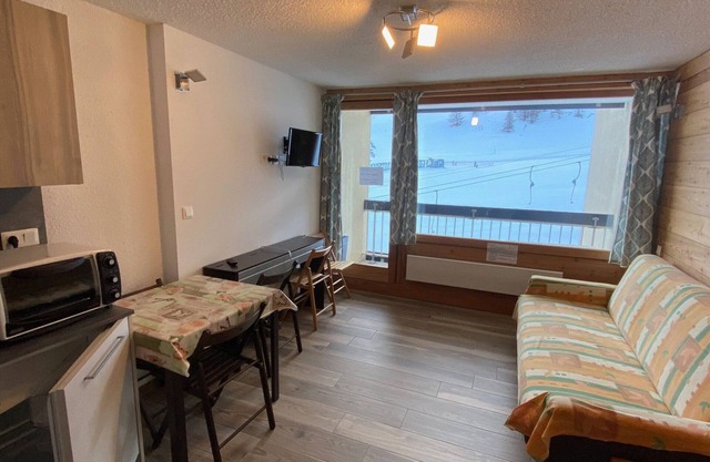 Renovated apartment at the foot of the slopes - Private parking