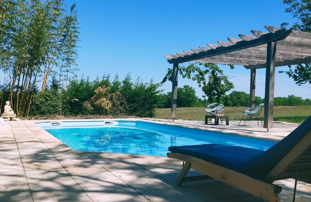 Renovated country house large intimate fenced park private swimming pool jacuzzi
