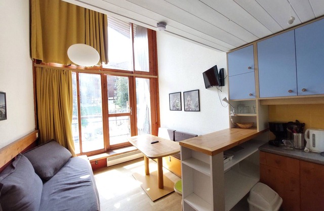 Renovated Duplex for 5 Near Slopes and Shops in Charmettoger