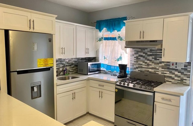 Renovated family-sized home, just a few short minutes from the beach!