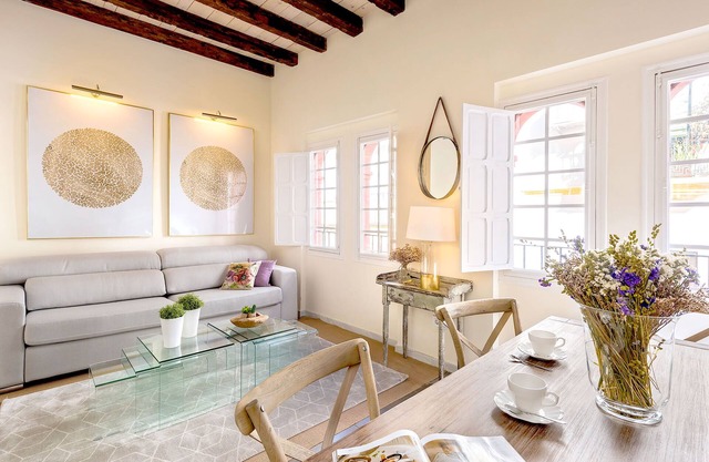 Renovated Historic House with Rooftop Terrace. Galera T.