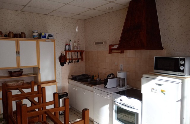 Rent furnished on la bourboule 50 m of the thermal baths (calm) from 2 to 6 people