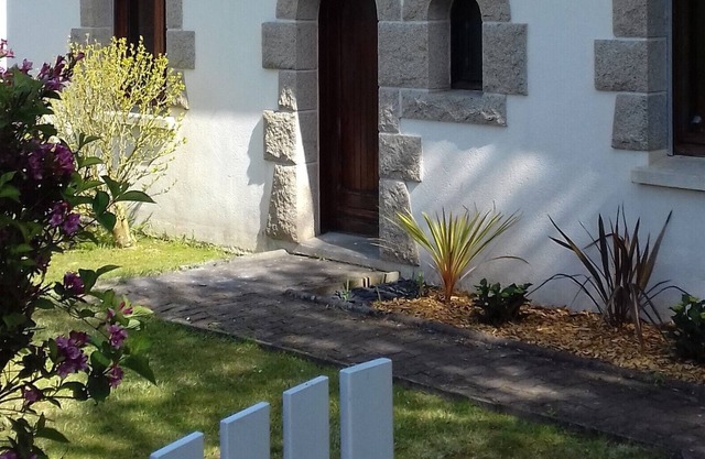 Rent house Carantec (29), in the village, near beaches and golf - sleeps 6
