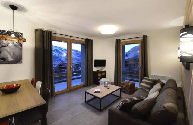 Residence Club MMV Le Coeur des Loges* - 6 Room Apartment 12 People Mountain View