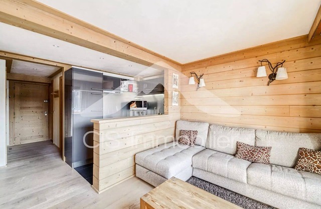 Residence Les Cytelles - Solar apartment for 6 people located at the foot of the slopes in winter and close to 18 hole golf in summer